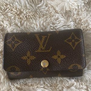 😍Monogram Louis Vuitton 6 key holder